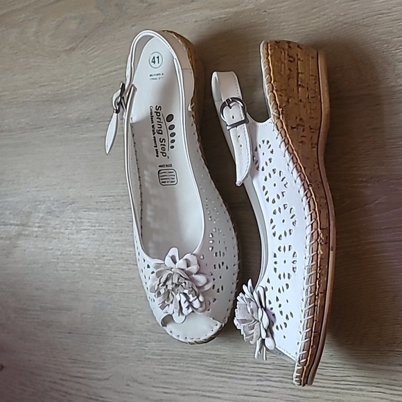 Spring Step Leather Peep-toe Wedge Sandals Belford White Size 9.5 or 10 - Picture 3 of 12